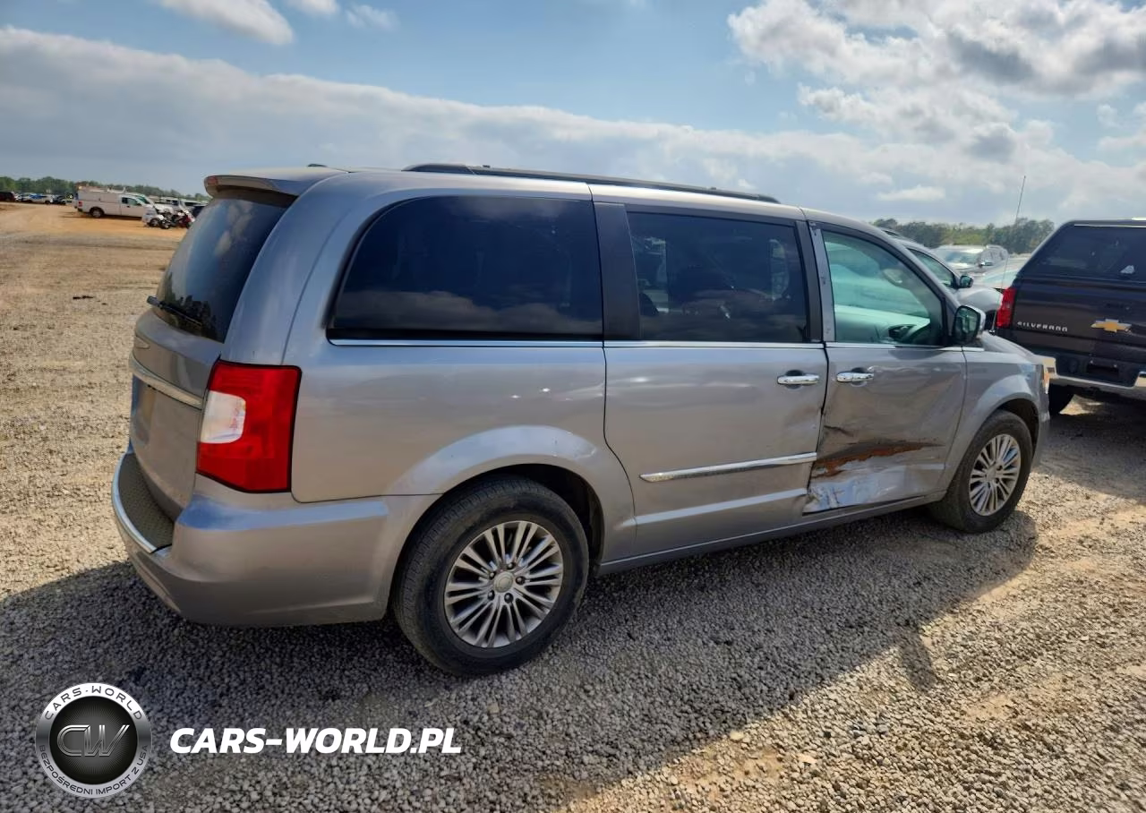 2013 Chrysler Town & Country Touring L VIN:2C4RC1CG9DR777365 - 3