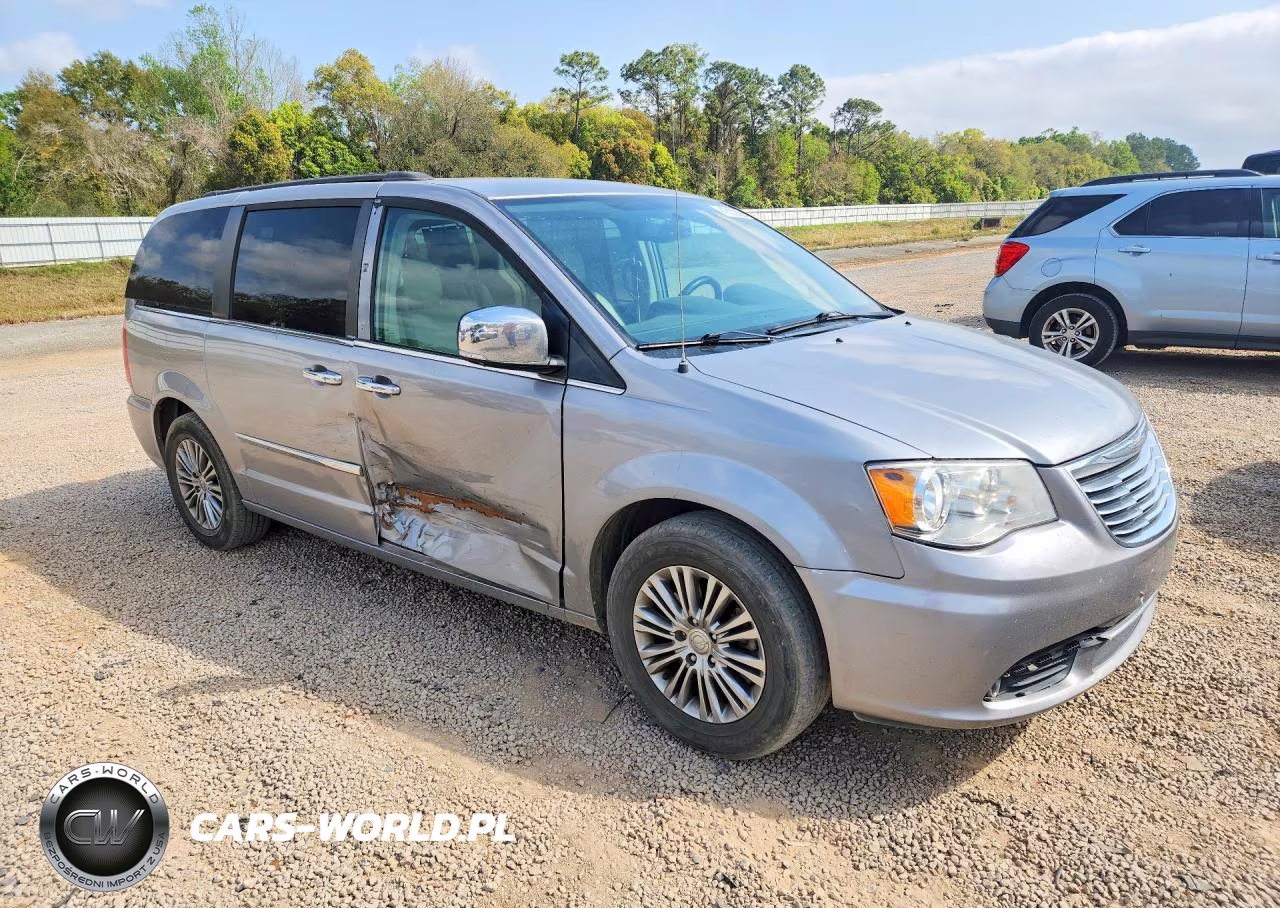 2013 Chrysler Town & Country Touring L VIN:2C4RC1CG9DR777365 - 4