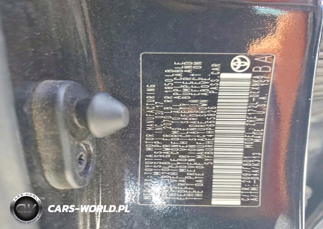 2017 Toyota Corolla Le VIN:5YFBURHE4HP665826 - 12