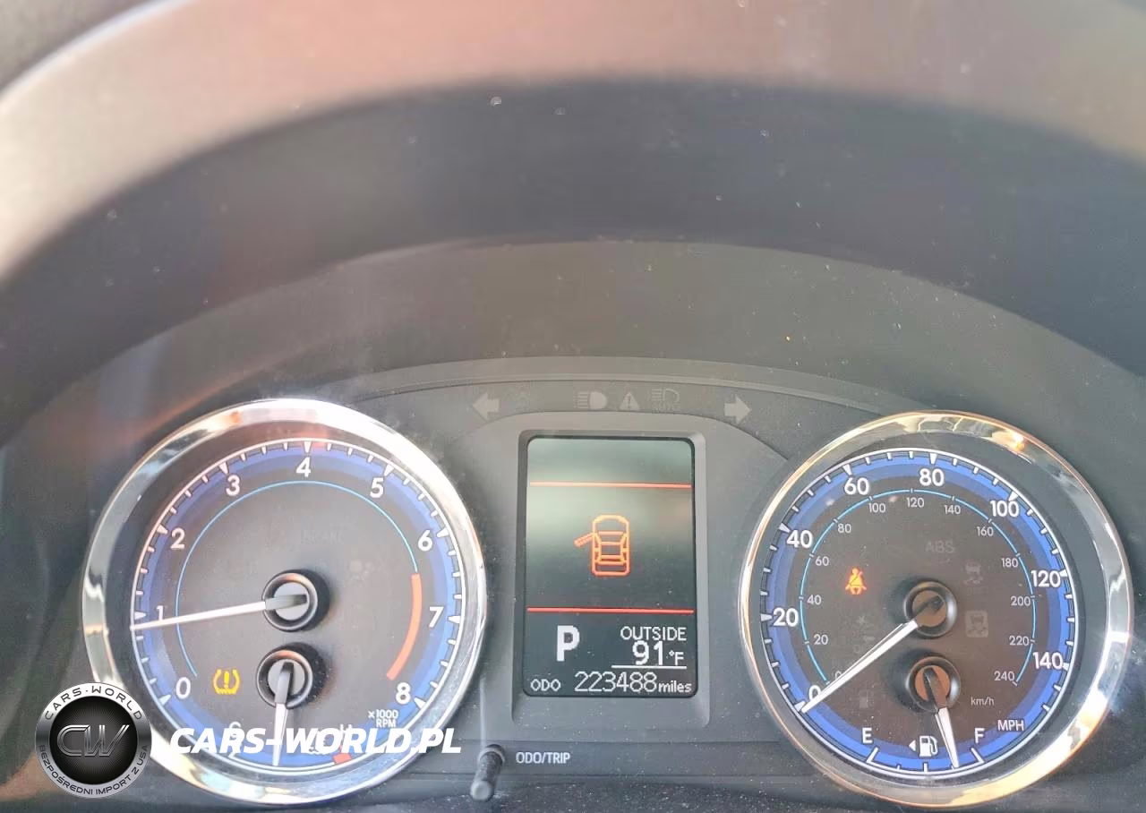 2017 Toyota Corolla Le VIN:5YFBURHE4HP665826 - 9