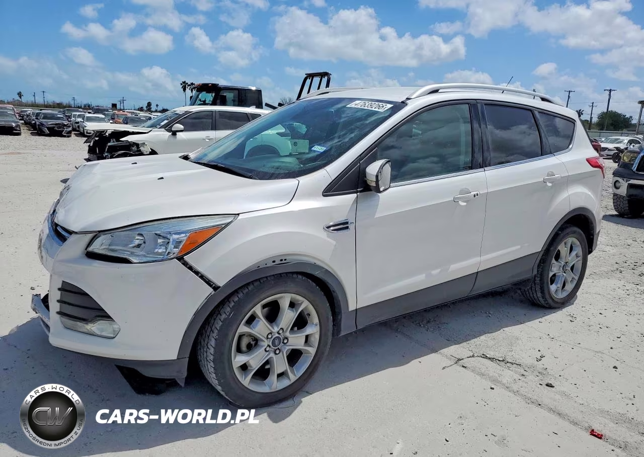 2015 Ford Escape Titanium – zdjęcie 1 z 12