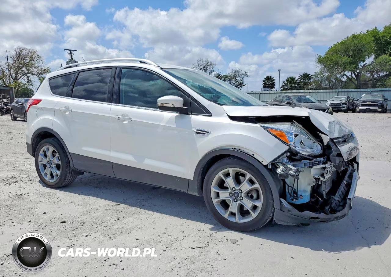 2015 Ford Escape Titanium VIN:1FMCU0J9XFUC61499 - 4