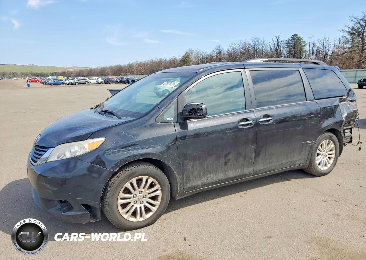 2013 Toyota Sienna Xle 8-Passenger