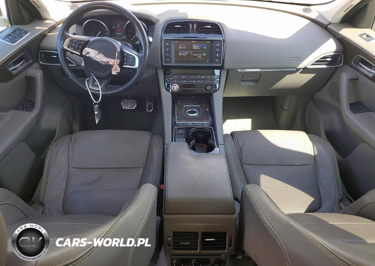 2017 Jaguar F-Pace R - Sport VIN:SADCL2BV6HA062151 - 8