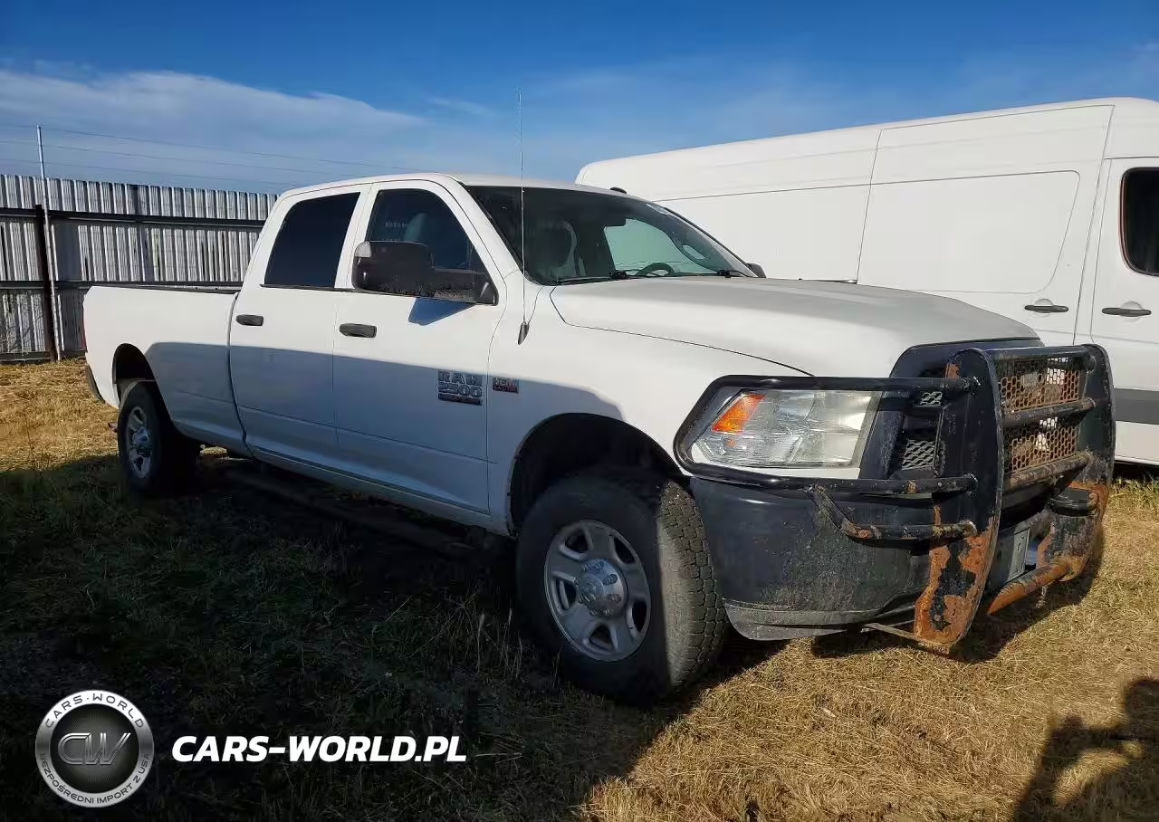 2018 Ram 2500 St VIN:3C6UR5HJ7JG317151 - 4