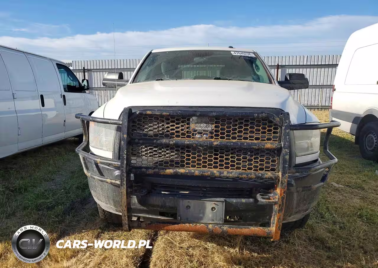 2018 Ram 2500 St VIN:3C6UR5HJ7JG317151 - 5