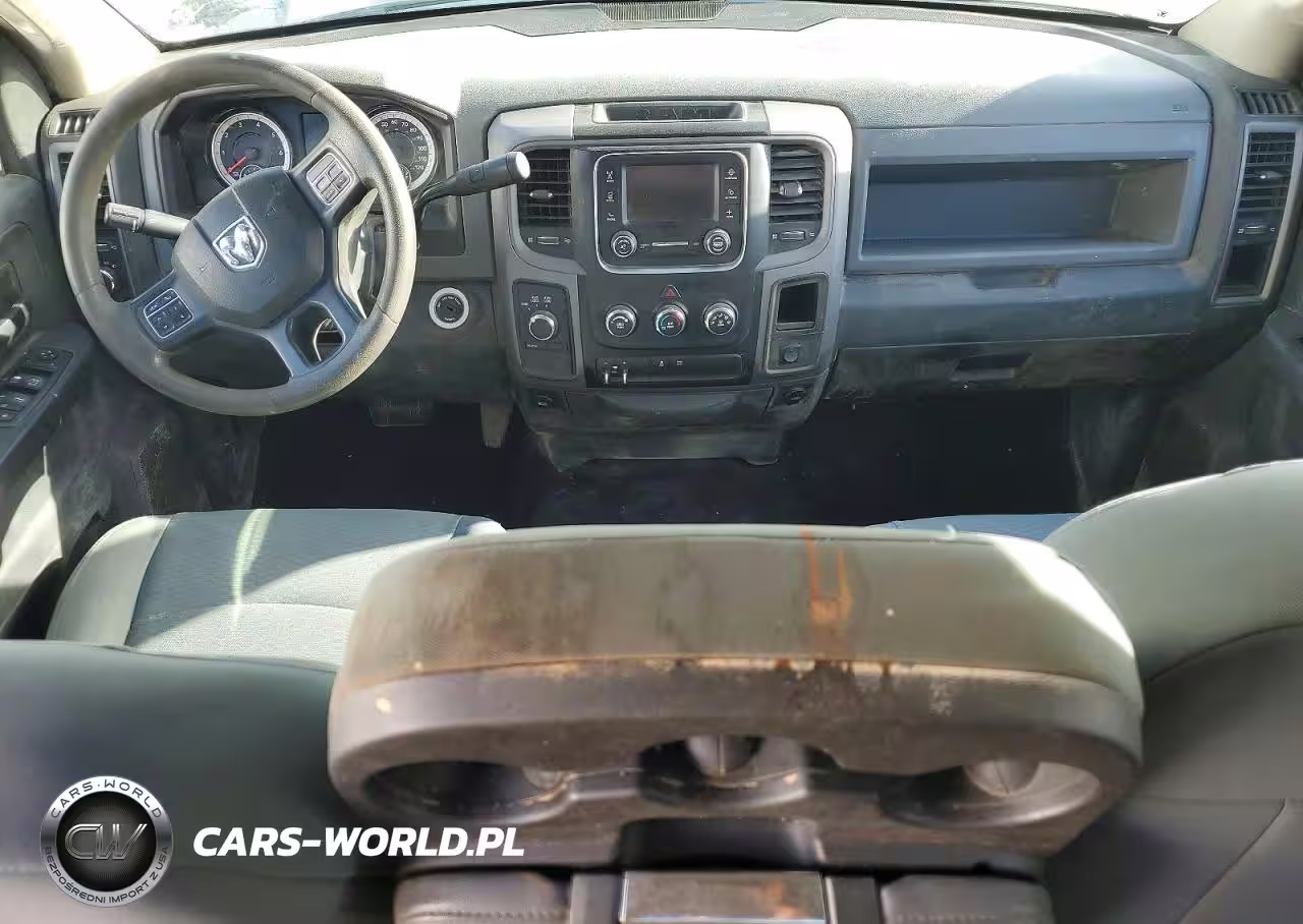 2018 Ram 2500 St VIN:3C6UR5HJ7JG317151 - 8