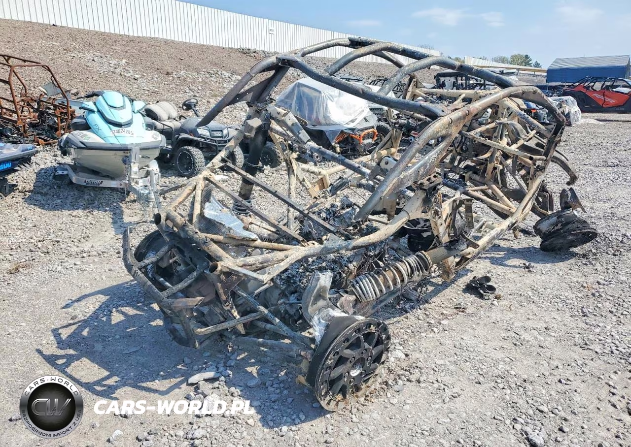 2024 Can-Am Maverick R Utility Vehicle VIN:3JB8XAT23RE000289 - 4
