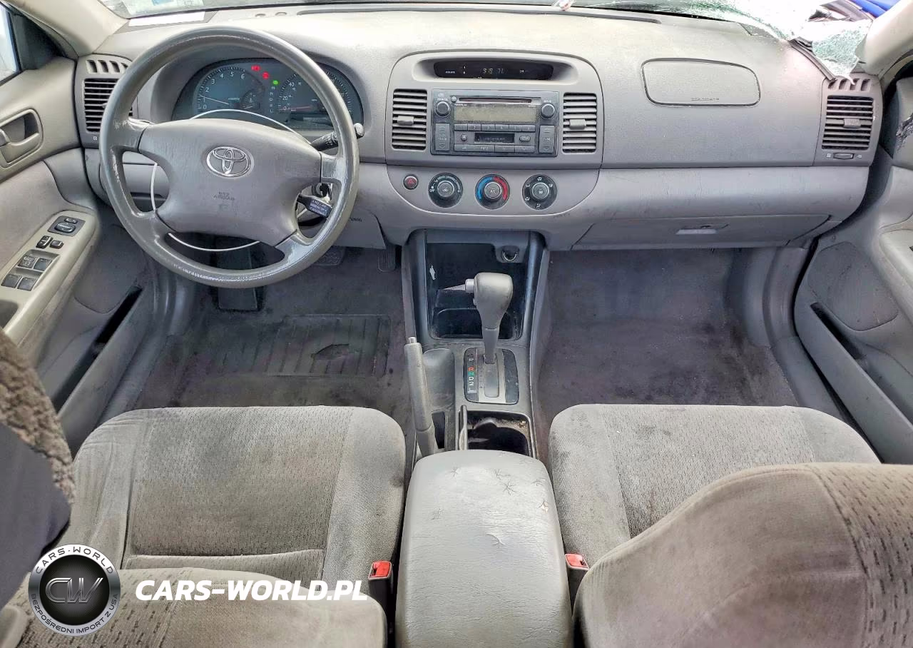 2002 Toyota Camry Le VIN:JTDBE32K220012311 - 8