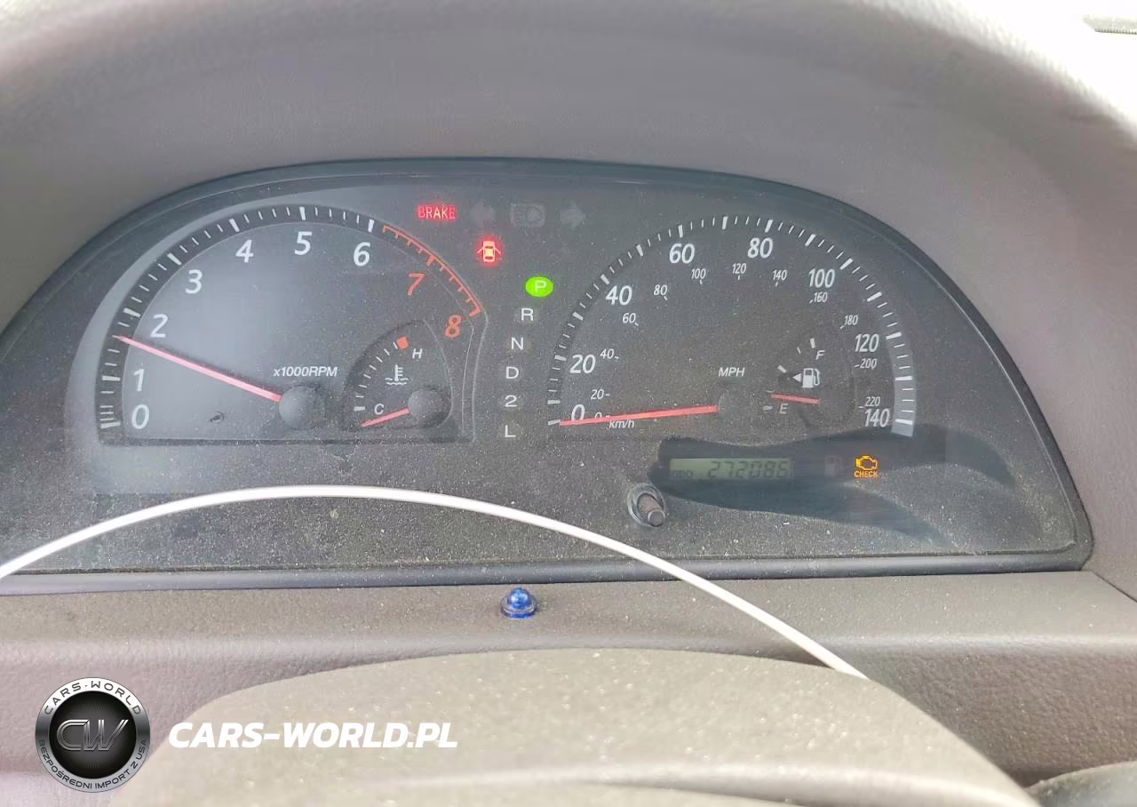 2002 Toyota Camry Le VIN:JTDBE32K220012311 - 9