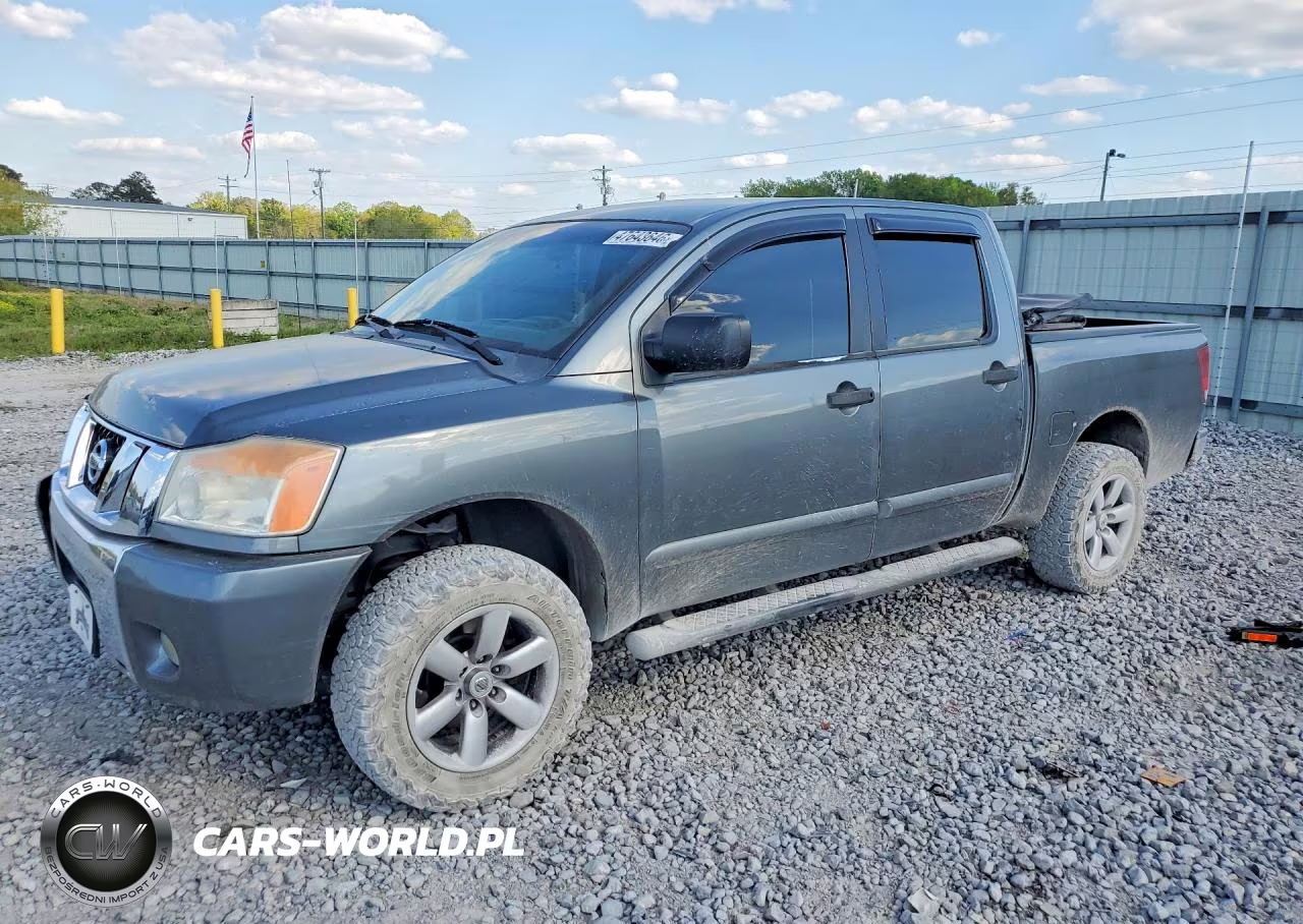 2015 Nissan Titan Sv