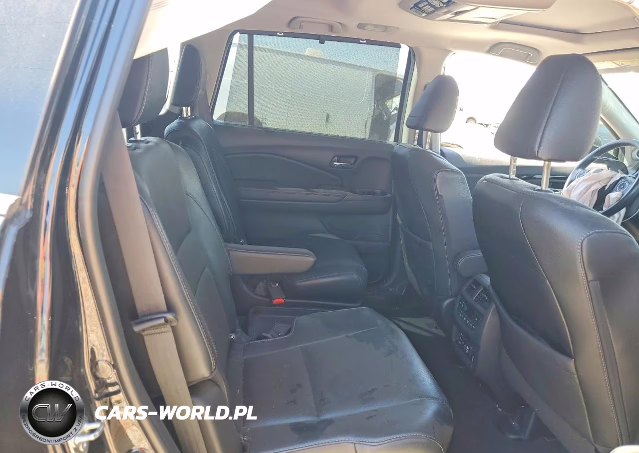 2018 Honda Pilot Elite VIN:5FNYF6H07JB003229 - 11