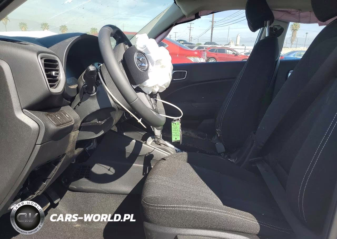 2026 Hyundai Venue Sel VIN:KMHRC8A39TU425232 - 7