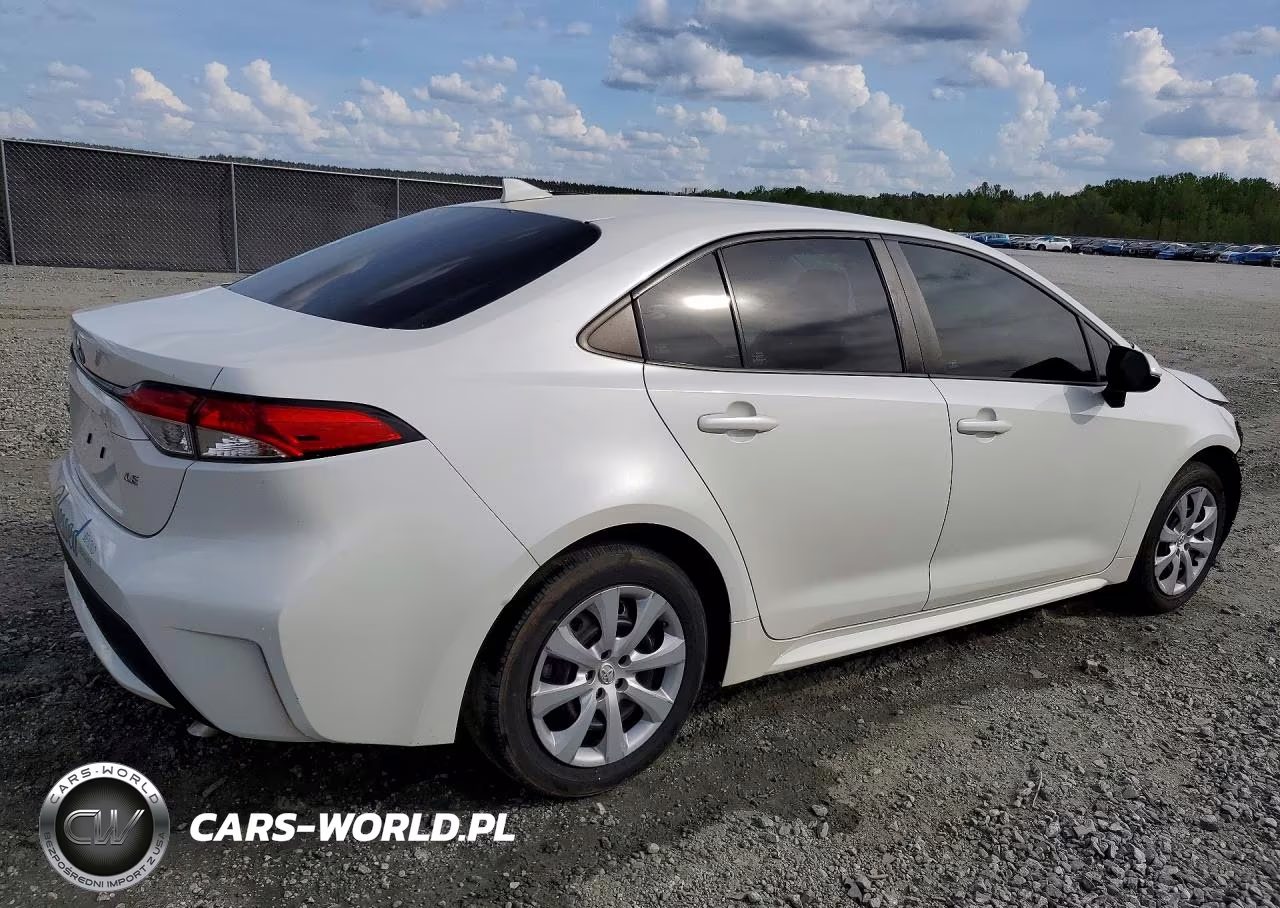 2020 Toyota Corolla Le VIN:5YFEPRAE1LP113806 - 3