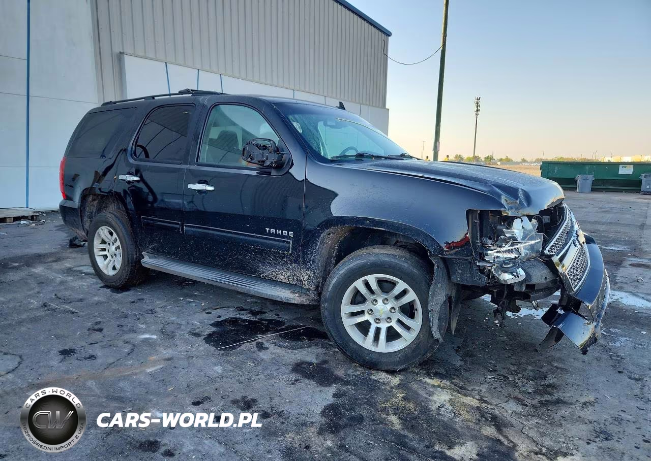 2013 Chevrolet Tahoe C1500 Ls VIN:1GNSCAE08DR103545 - 4