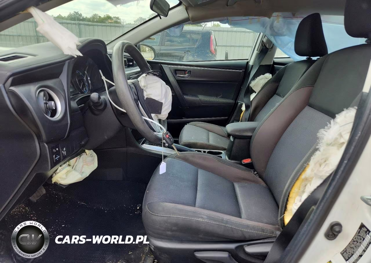 2018 Toyota Corolla Le VIN:5YFBURHE8JP756250 - 7
