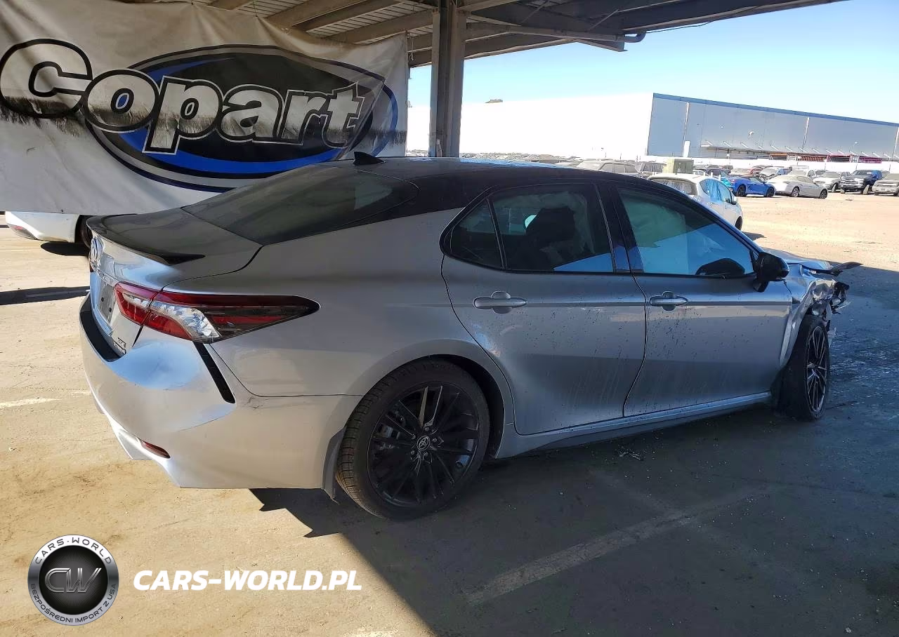 2022 Toyota Camry Hybrid Xse VIN:4T1K31AK7NU043753 - 3