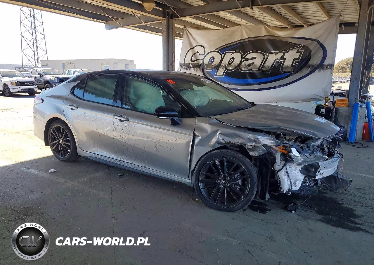 2022 Toyota Camry Hybrid Xse VIN:4T1K31AK7NU043753 - 4