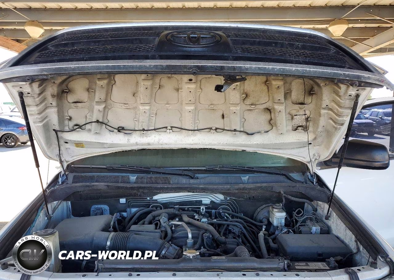 2012 Toyota Tundra Grade VIN:5TFRM5F10CX047405 - 11