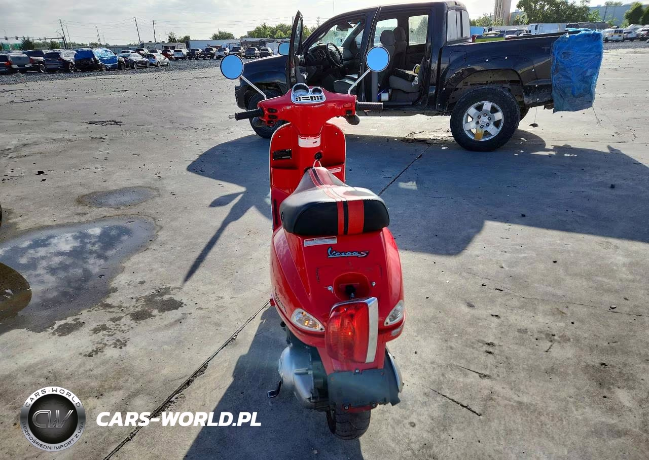 2015 Vespa 150 Cc Scooter VIN:ZAPM448F295603343 - 4
