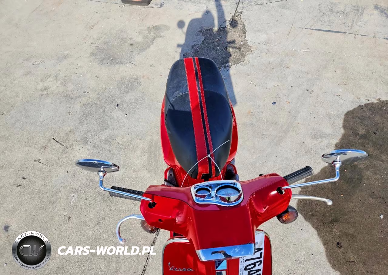 2015 Vespa 150 Cc Scooter VIN:ZAPM448F295603343 - 5
