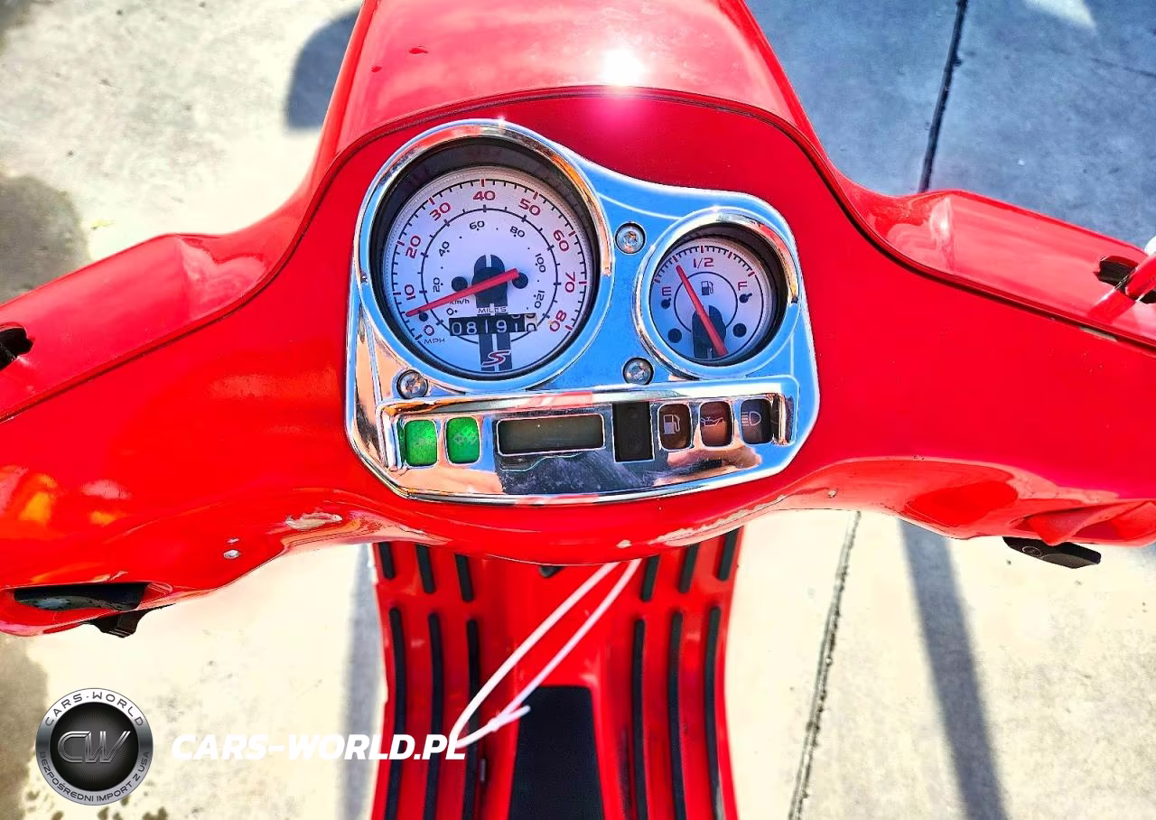 2015 Vespa 150 Cc Scooter VIN:ZAPM448F295603343 - 7
