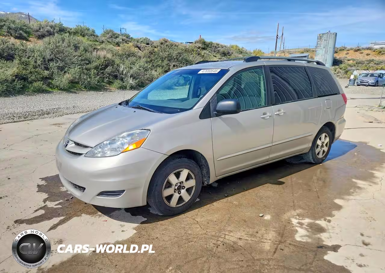 2006 Toyota Sienna Le 8 Passenger