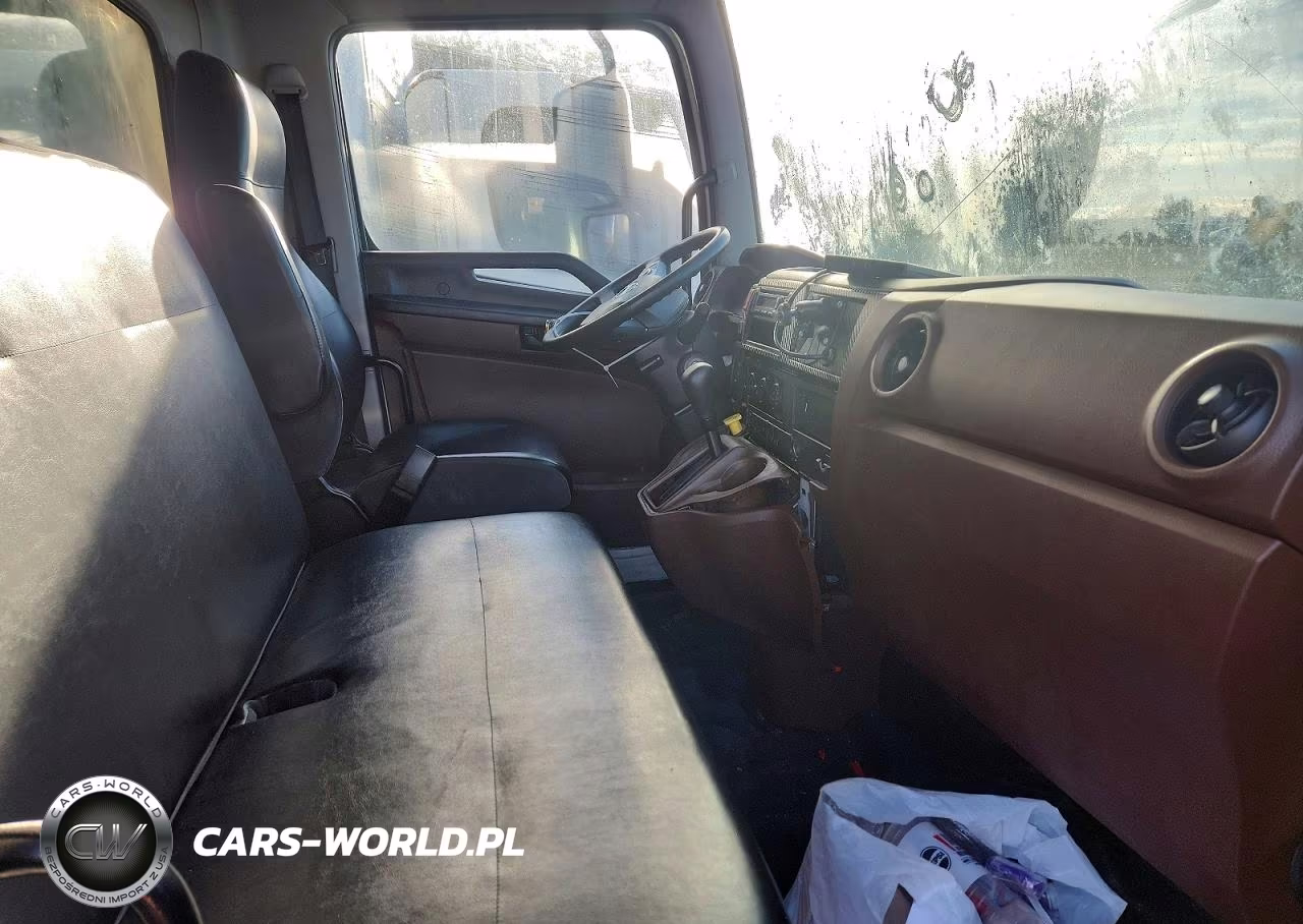 2023 Hino L6 Box Truck VIN:5PVNJ7AV7P5T52947 - 11