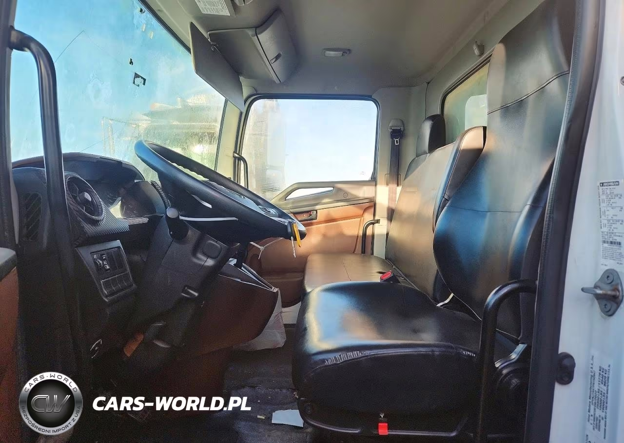 2023 Hino L6 Box Truck VIN:5PVNJ7AV7P5T52947 - 7