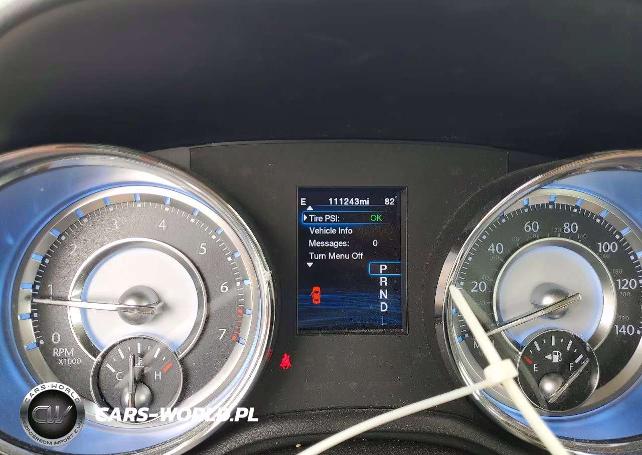 2012 Chrysler 300 Limited VIN:2C3CCACG3CH186074 - 9