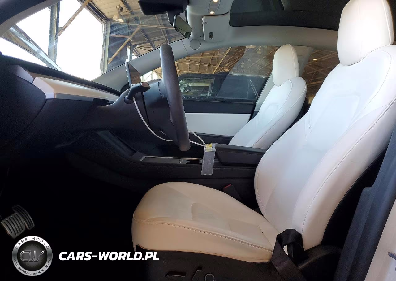2022 Tesla Model Y VIN:7SAYGDEF1NF494450 - 7
