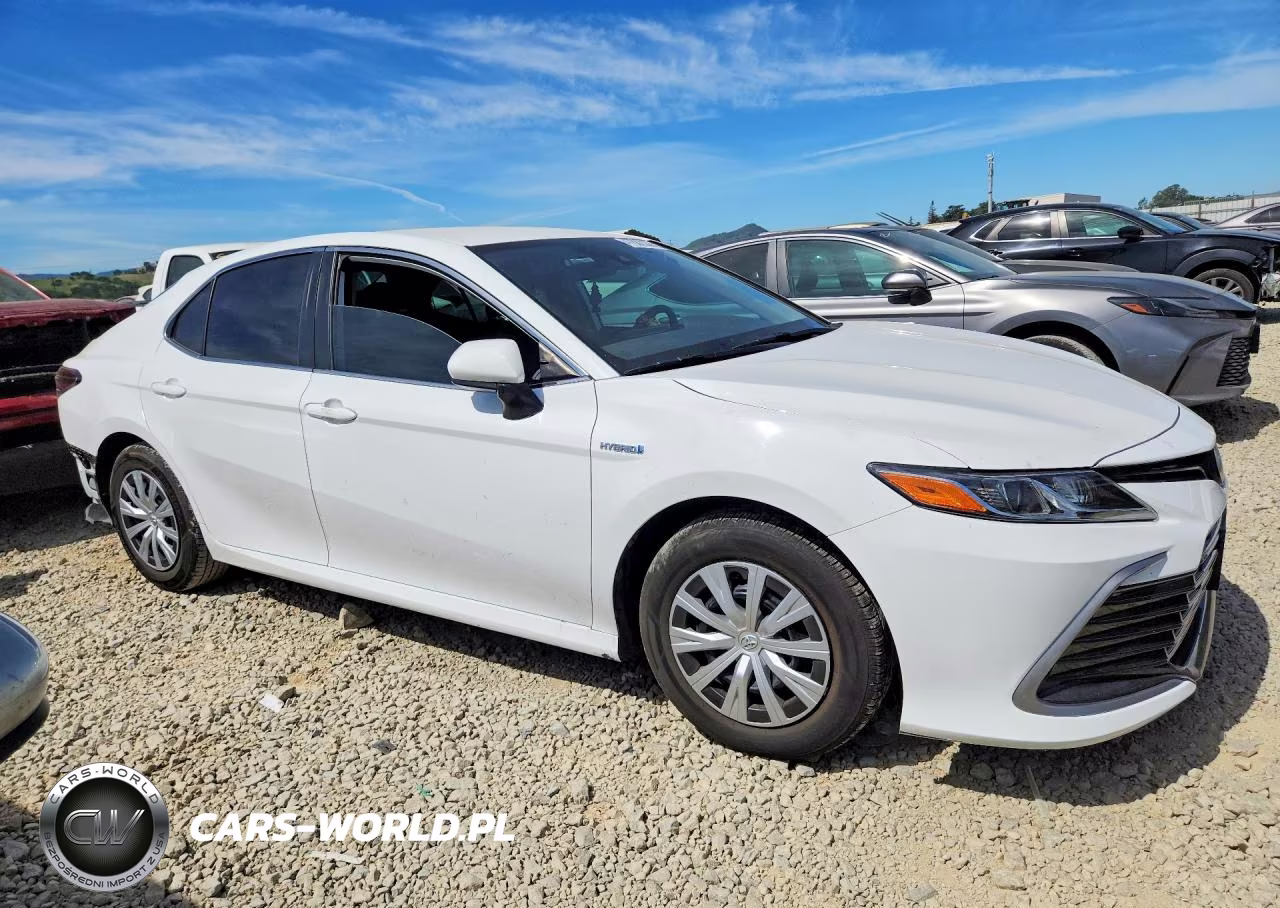 2021 Toyota Camry Hybrid Le VIN:4T1C31AK6MU552817 - 4