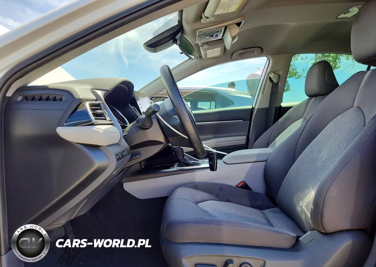 2021 Toyota Camry Hybrid Le VIN:4T1C31AK6MU552817 - 7