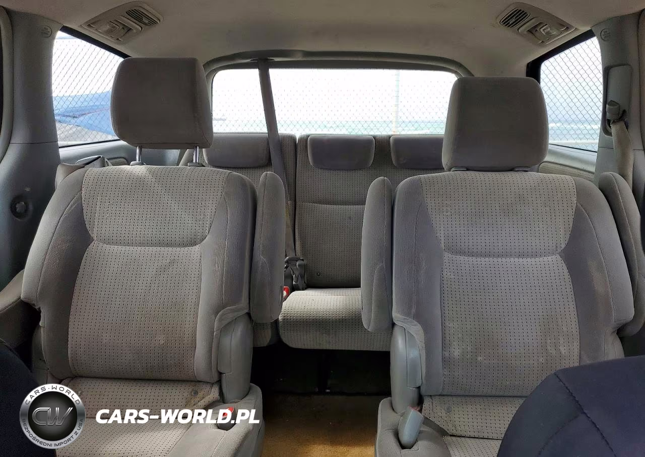2010 Toyota Sienna Le 7-Passenger VIN:5TDKK4CC5AS306979 - 10