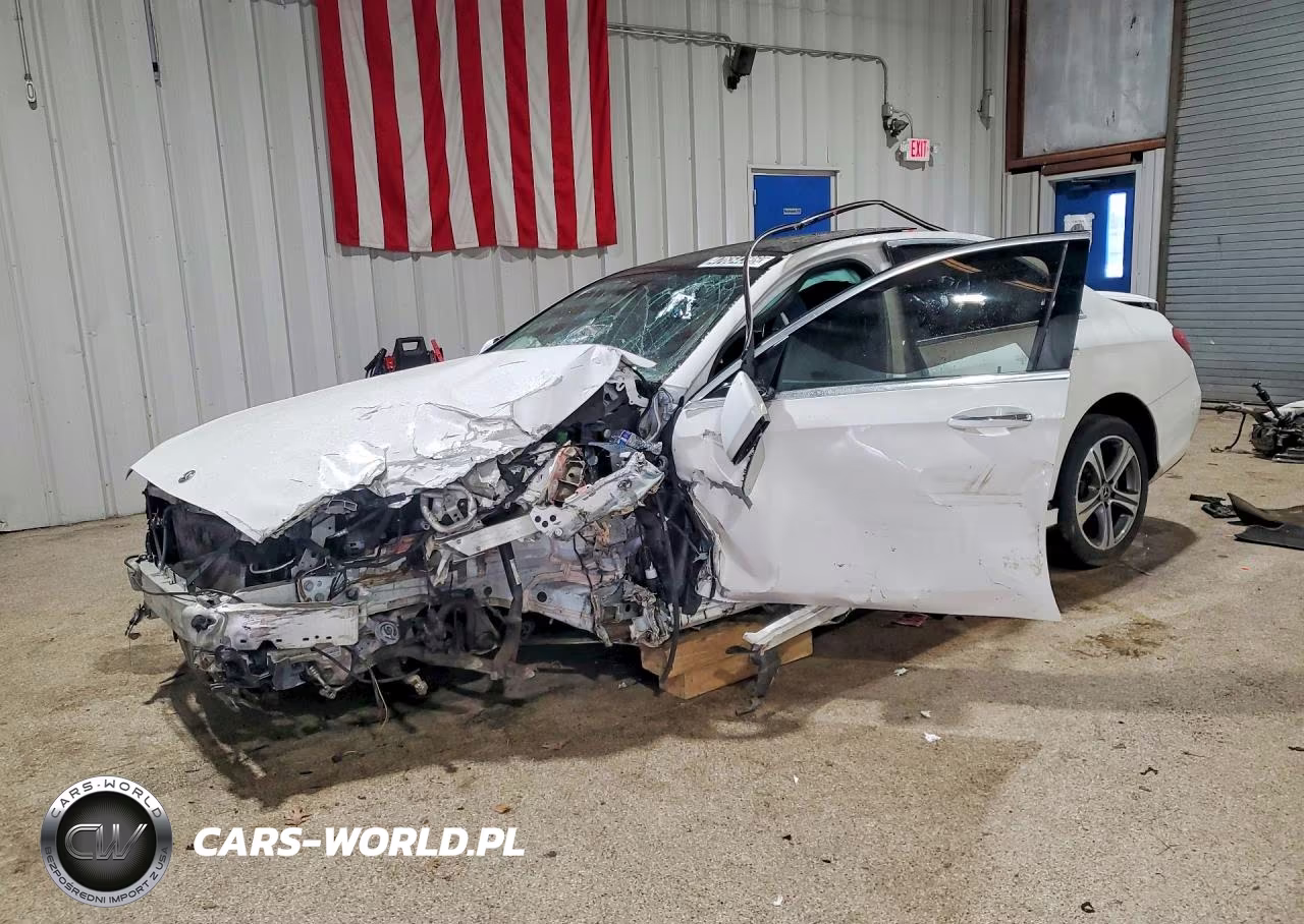 2018 Mercedes-Benz E 300 4Matic
