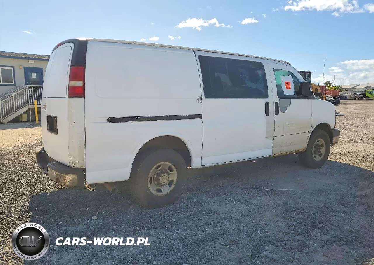 2007 Chevrolet Exp G2500 VIN:1GCGG25V471151597 - 3