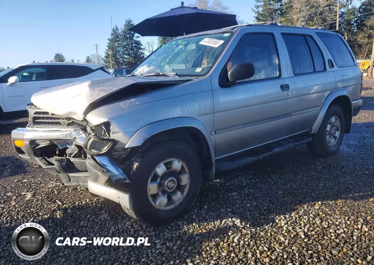1999 Nissan Pathfinder Xe