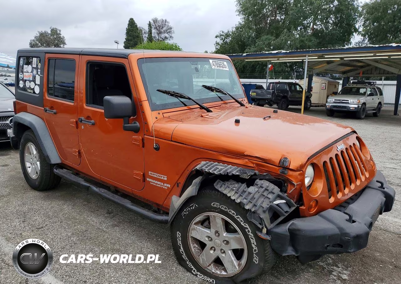 2011 Jeep Wrangler Unlimited Sport VIN:1J4BA3H14BL501344 - 4