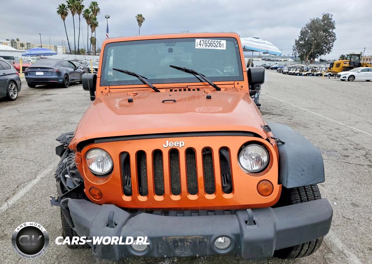 2011 Jeep Wrangler Unlimited Sport VIN:1J4BA3H14BL501344 - 5