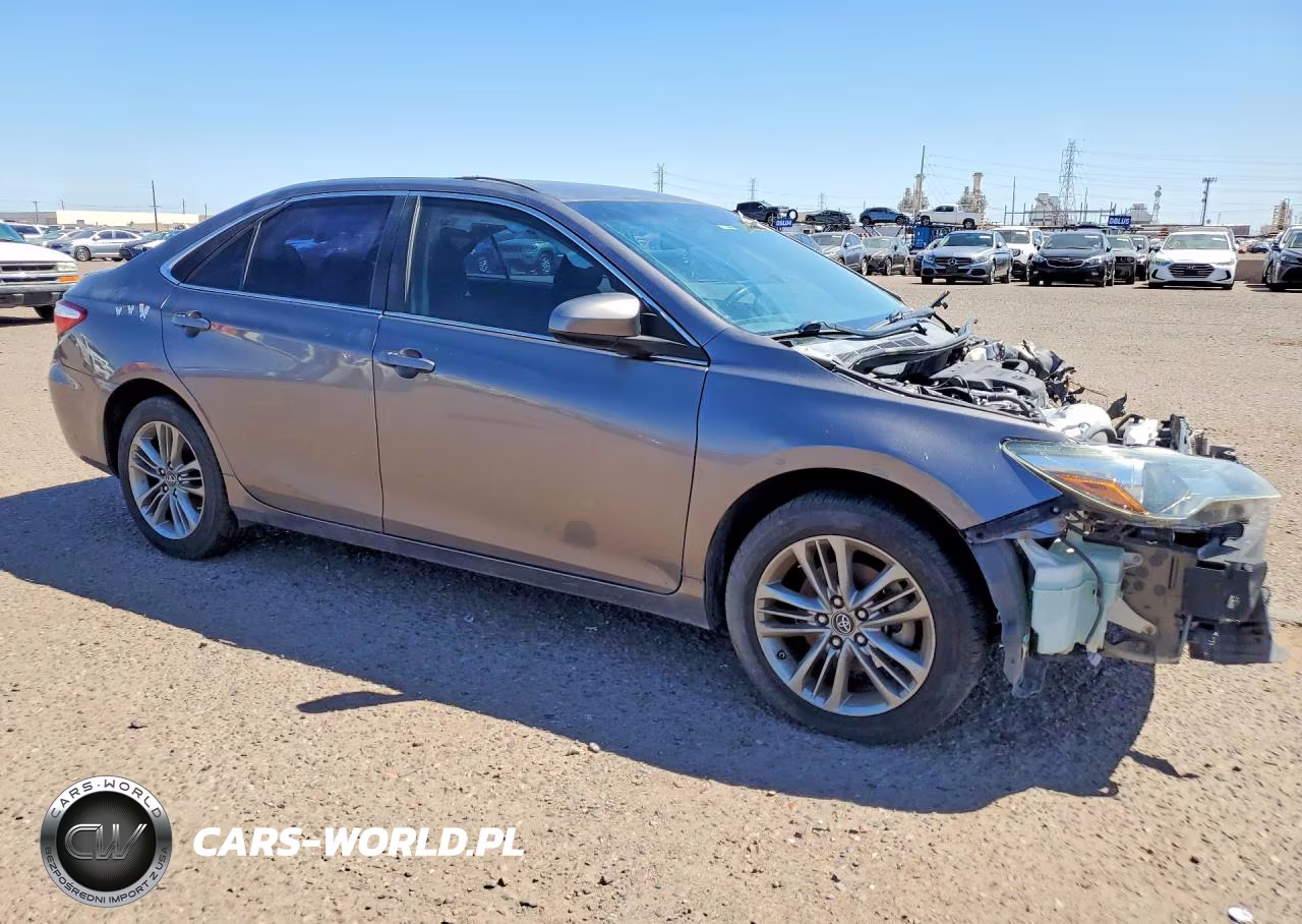 2016 Toyota Camry Se VIN:4T1BF1FK2GU231129 - 4