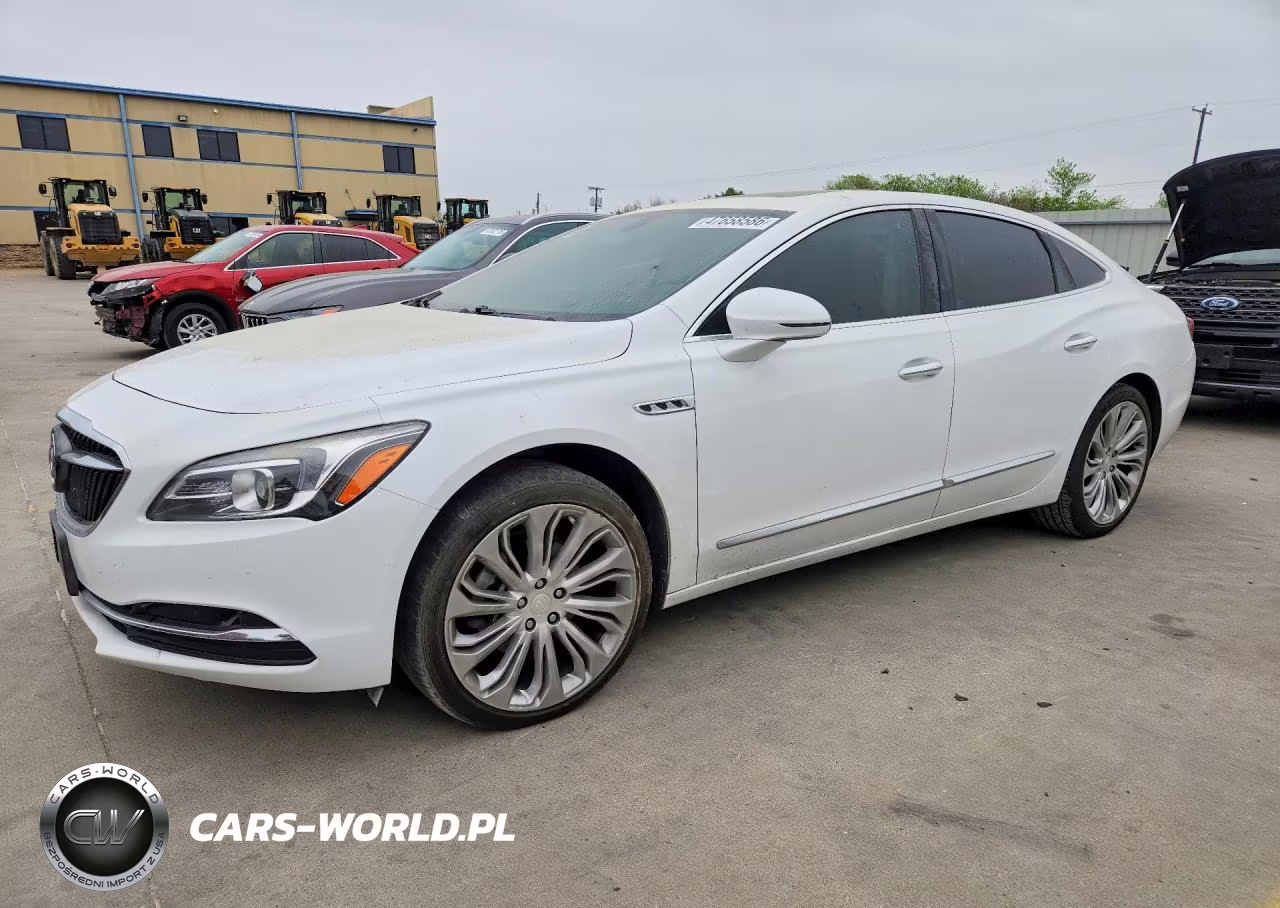2017 Buick Lacrosse Essence – zdjęcie 1 z 12