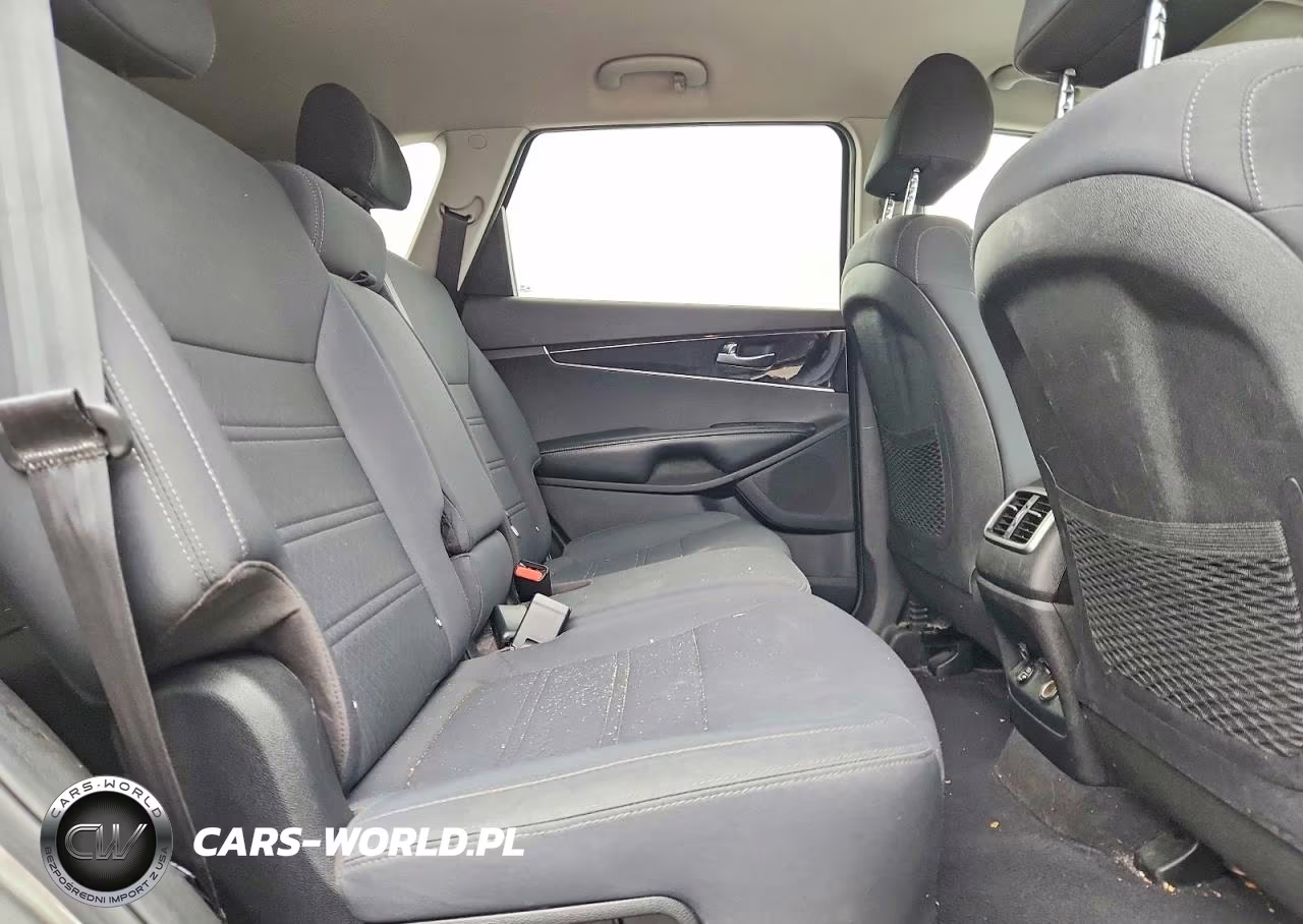 2019 Kia Sorento Lx VIN:5XYPGDA35KG436138 - 11