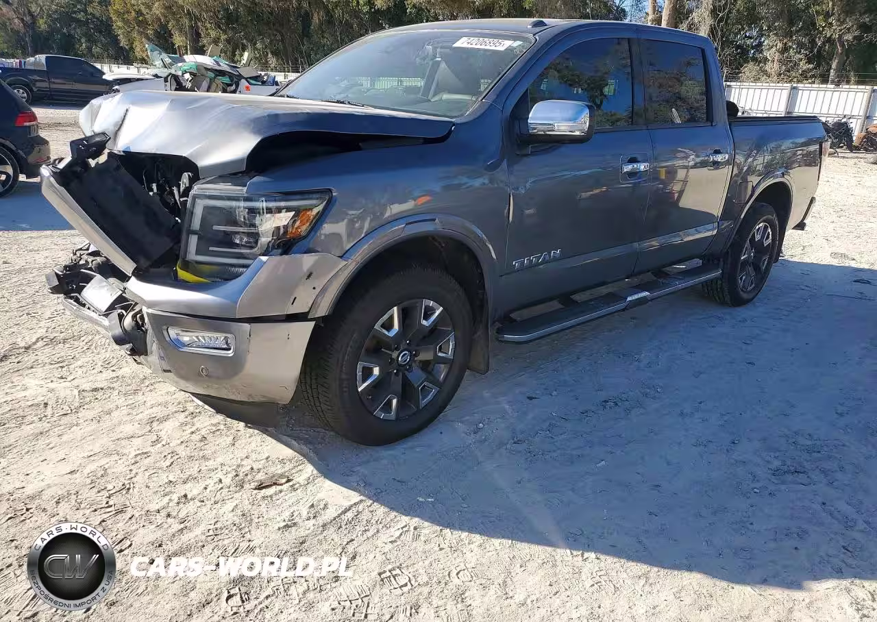 2021 Nissan Titan Sv