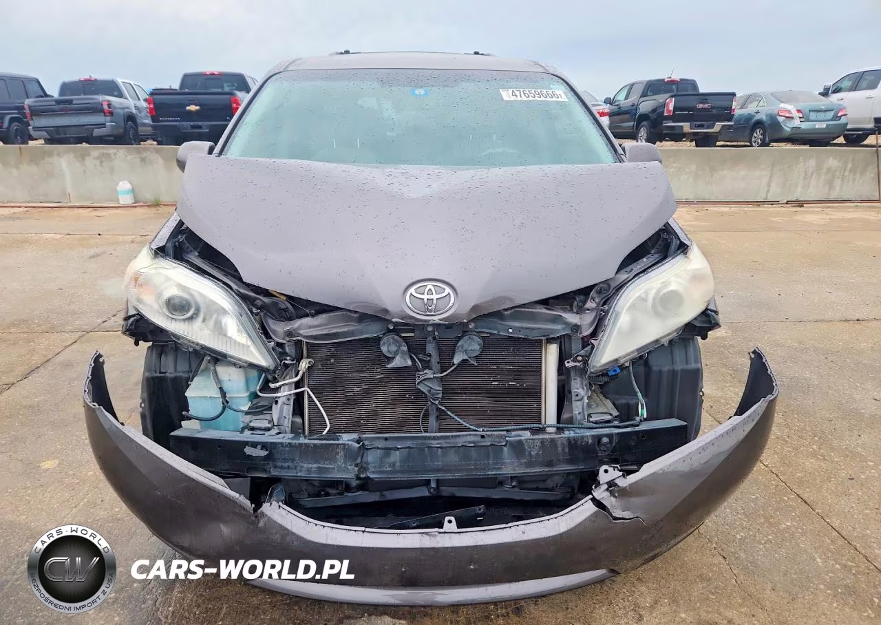 2013 Toyota Sienna Le 8-Passenger VIN:5TDKK3DC0DS330538 - 5