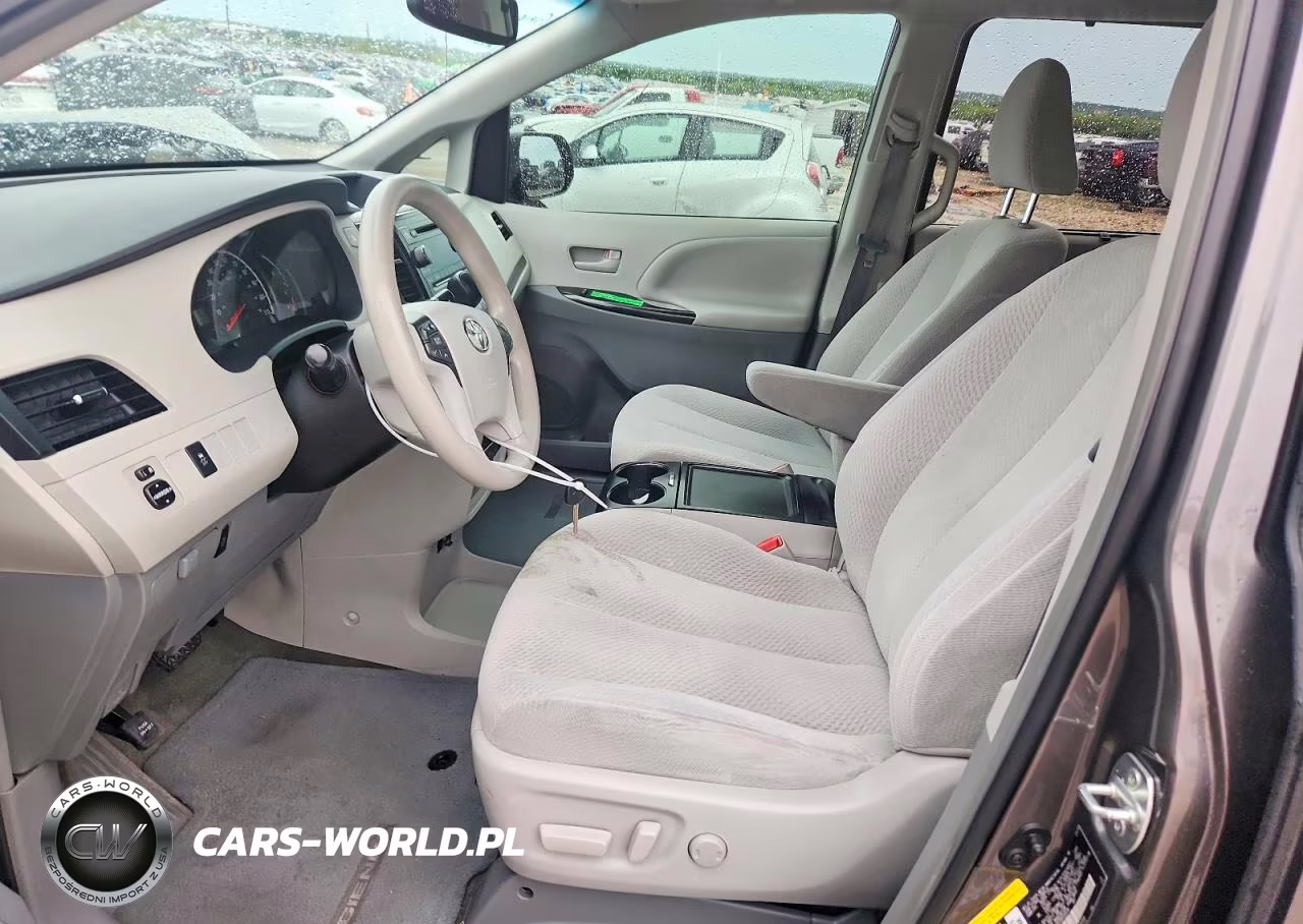 2013 Toyota Sienna Le 8-Passenger VIN:5TDKK3DC0DS330538 - 7