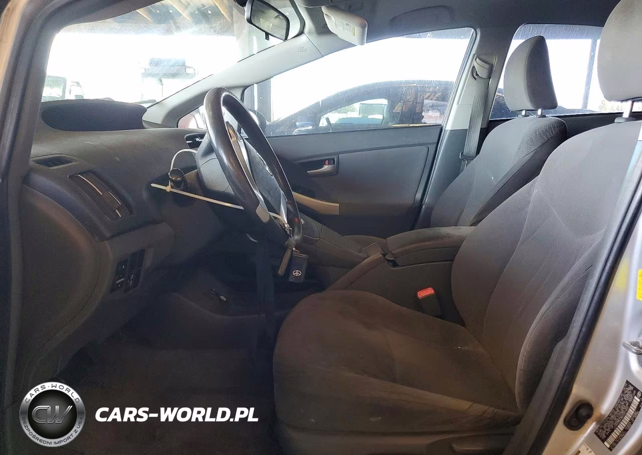 2011 Toyota Prius Two VIN:JTDKN3DU8B0267446 - 7