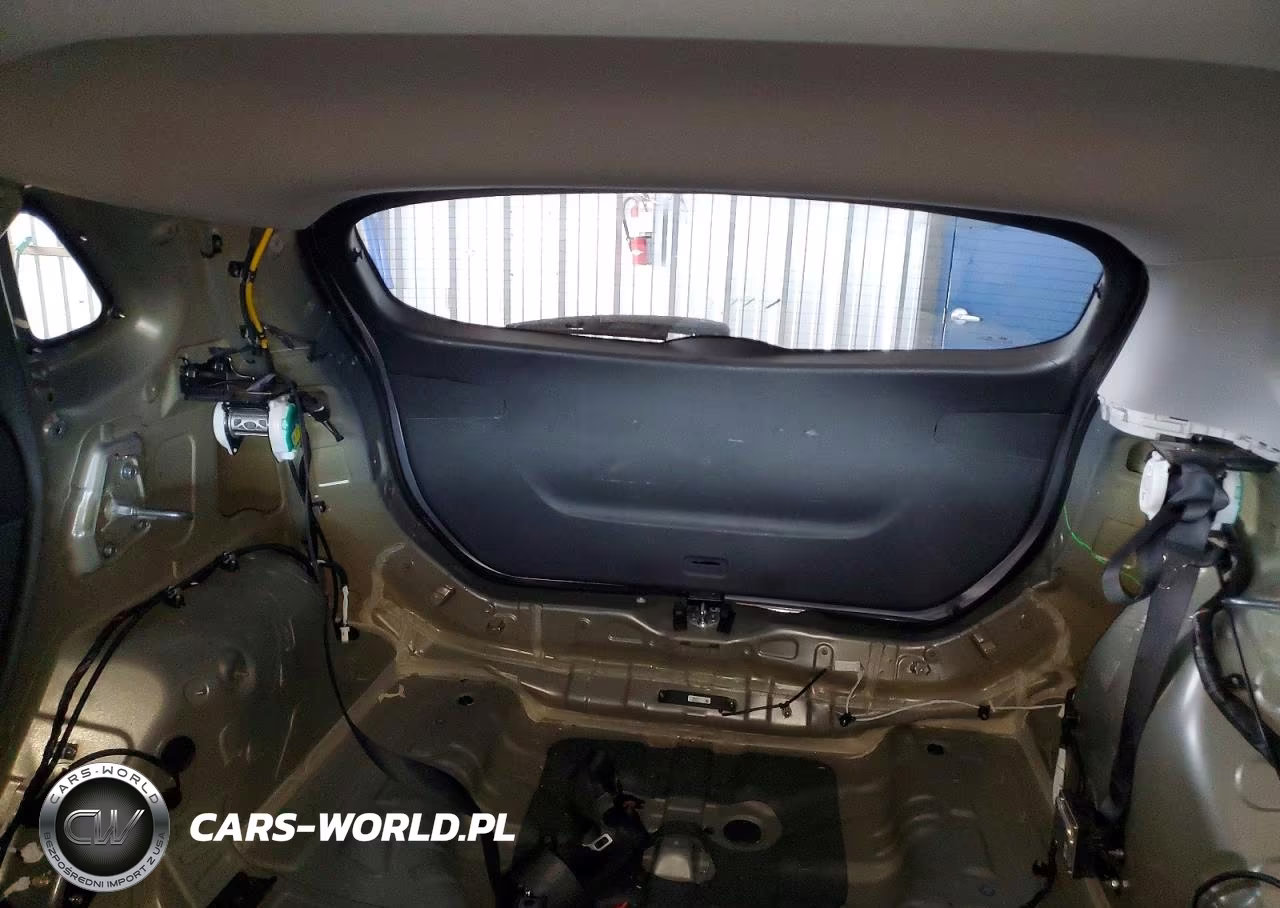 2020 Hyundai Kona Ultimate VIN:KM8K5CA59LU429121 - 10