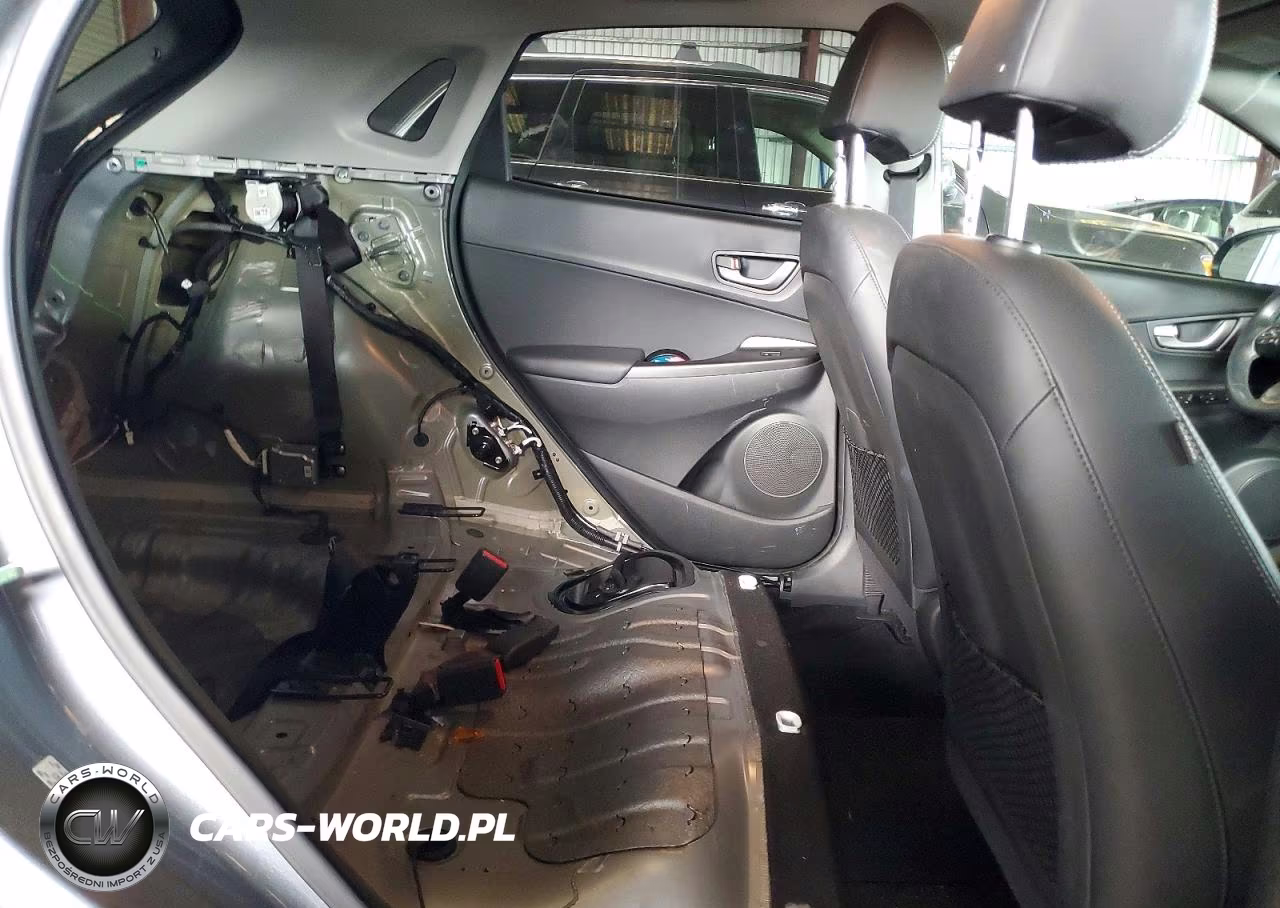 2020 Hyundai Kona Ultimate VIN:KM8K5CA59LU429121 - 11
