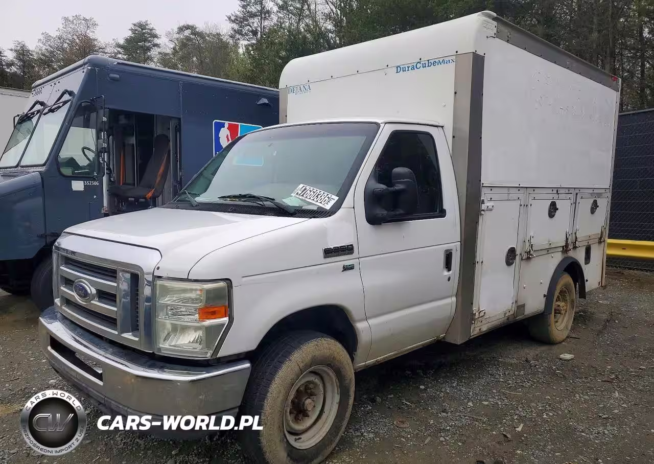 2010 Ford E350 Cut S