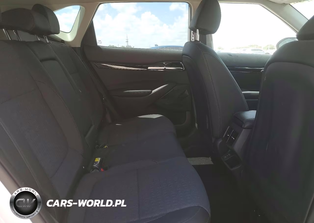 2024 Kia Seltos S VIN:KNDEU2AA8R7662085 - 11